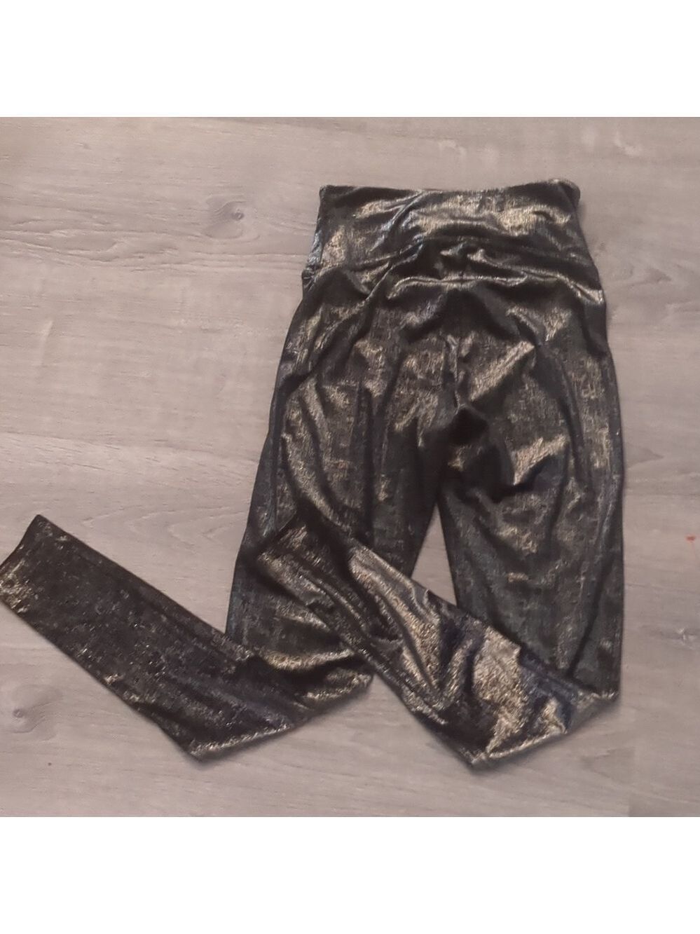 Spanx black gold leggings size medium